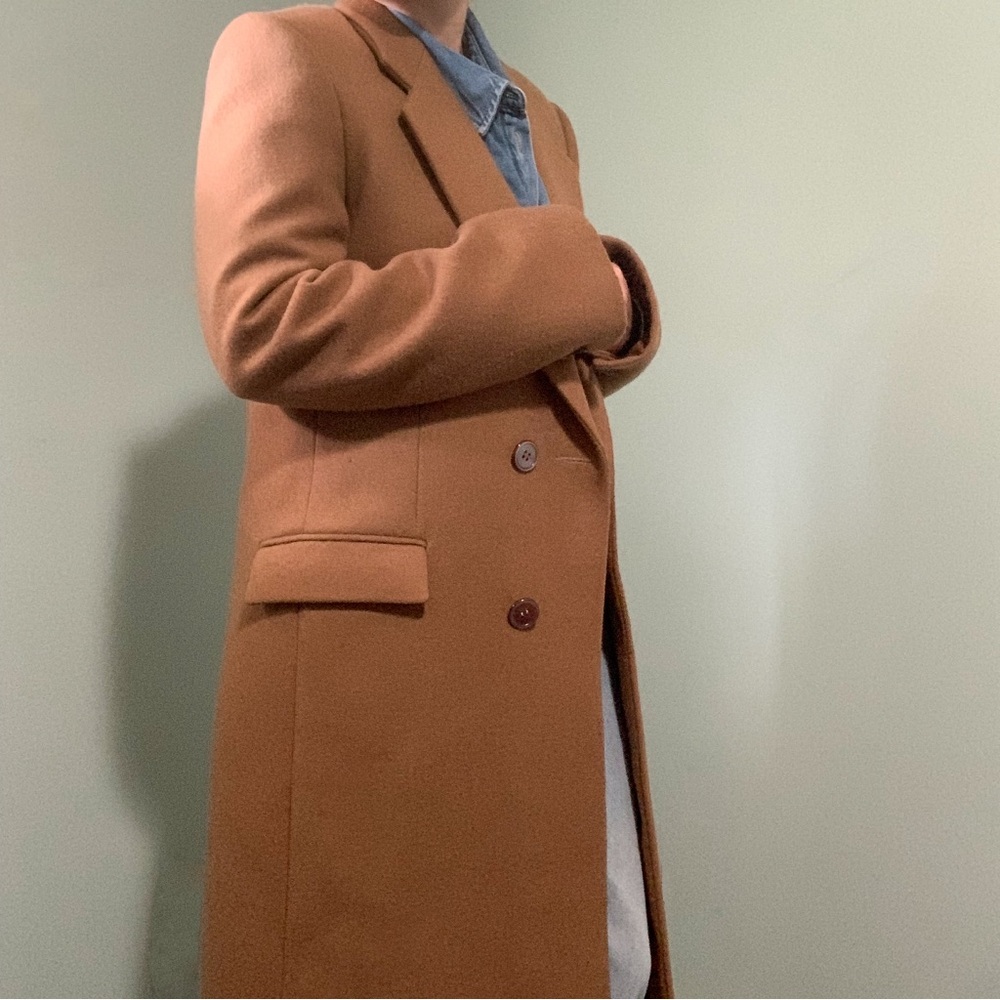 VINTAGE camel coat (small fabric damage)